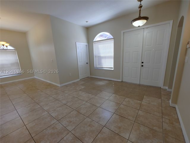 15243 SW 28 TE, Miami, FL 33185