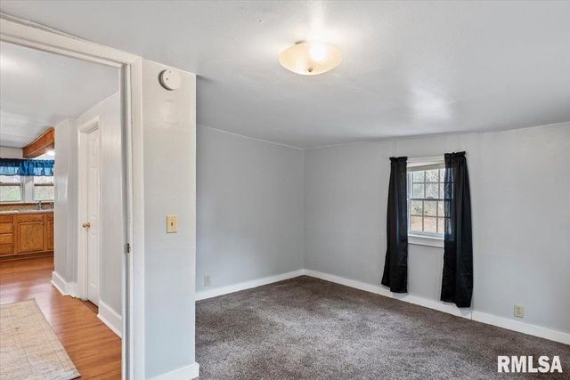 510 S MAUVAISTERRE Street, Jacksonville, IL 62650