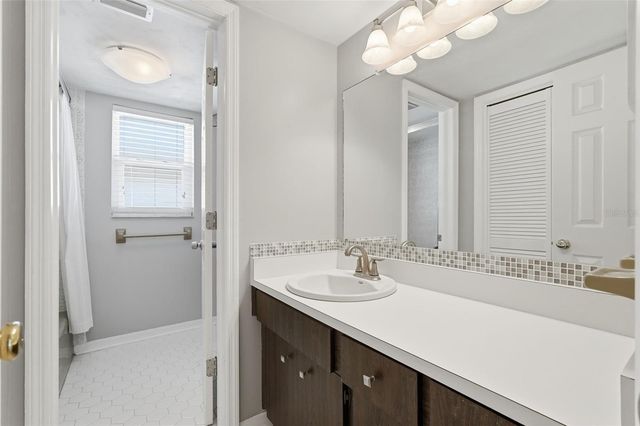 13442 105TH AVENUE, Largo, FL 33774