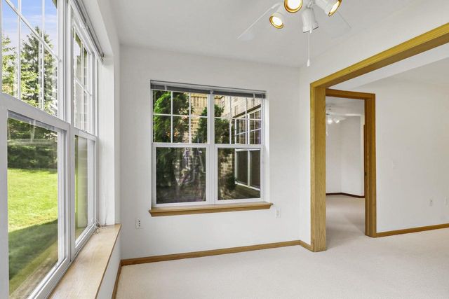 6815 Parkside Circle, Windsor, WI 53532