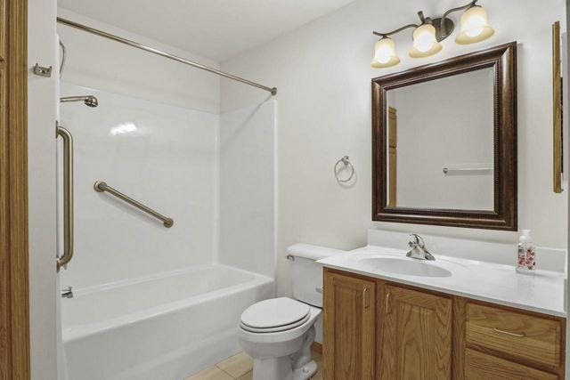 6815 Parkside Circle, Windsor, WI 53532