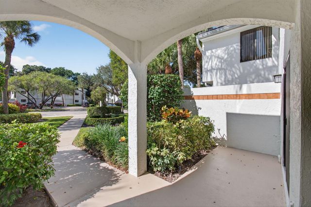15310 Strathearn Drive 11502, Delray Beach, FL 33446