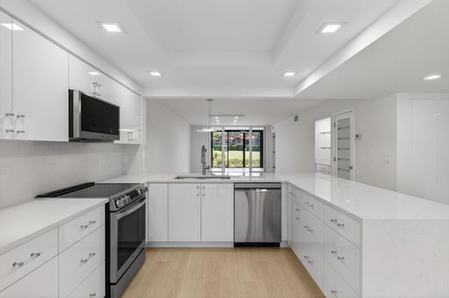 15310 Strathearn Drive 11502, Delray Beach, FL 33446