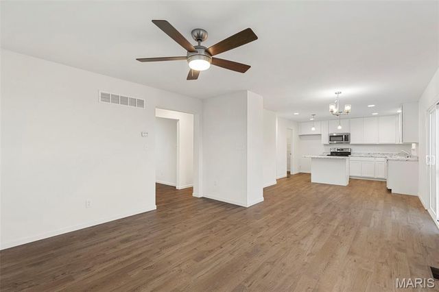 1527 Winding Meadows Drive, Fenton, MO 63026