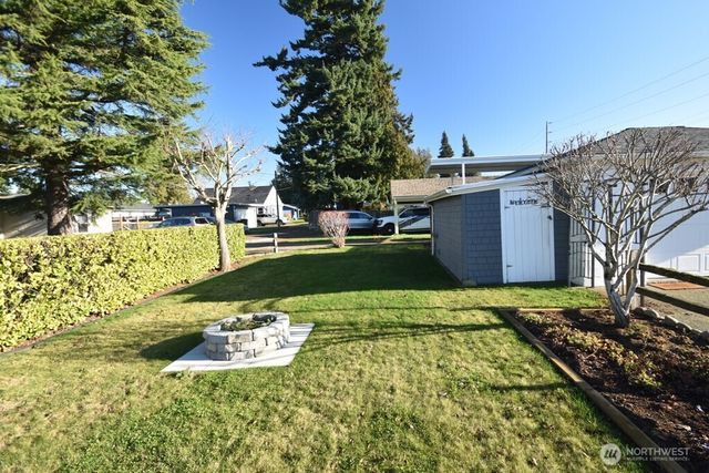 701 E Grover Street, Lynden, WA 98264