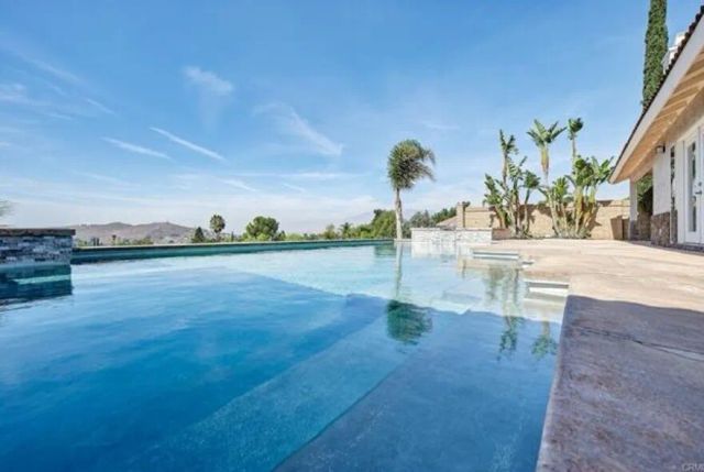 5431 Skyloft Dr., Jurupa Valley, CA 92509