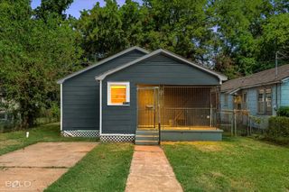 323 Kelly, Bossier City, LA 71111