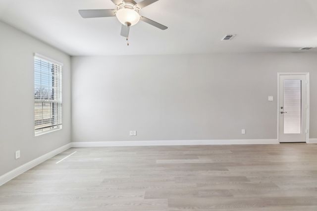 2725 Kobuk Drive, Corinth, TX 76209