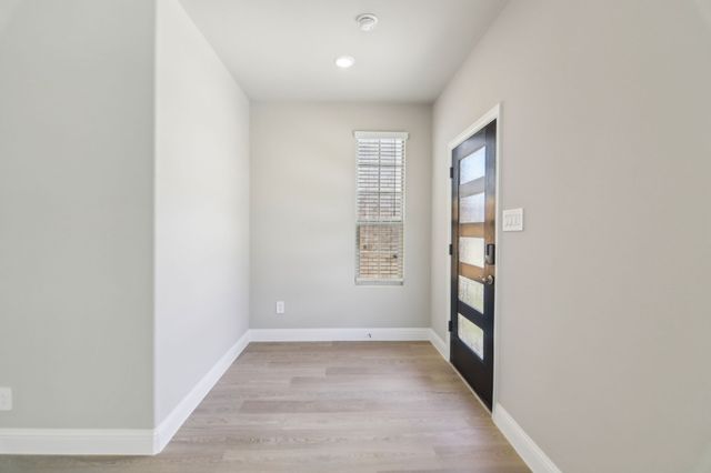2725 Kobuk Drive, Corinth, TX 76209