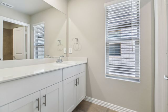 2725 Kobuk Drive, Corinth, TX 76209