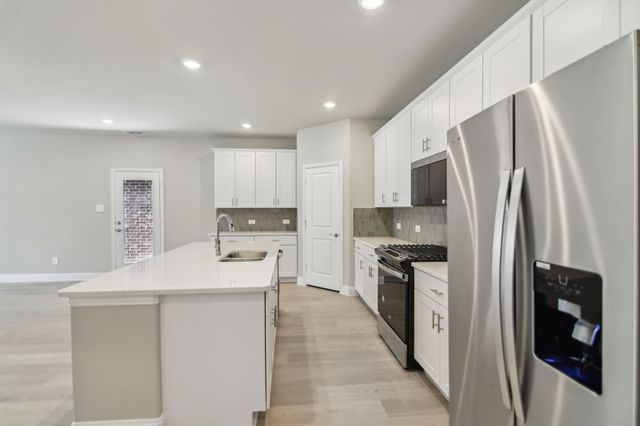 2725 Kobuk Drive, Corinth, TX 76209