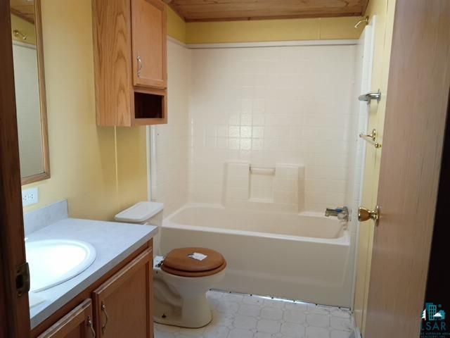 11430 North Porkys Road, Hayward, WI 54843