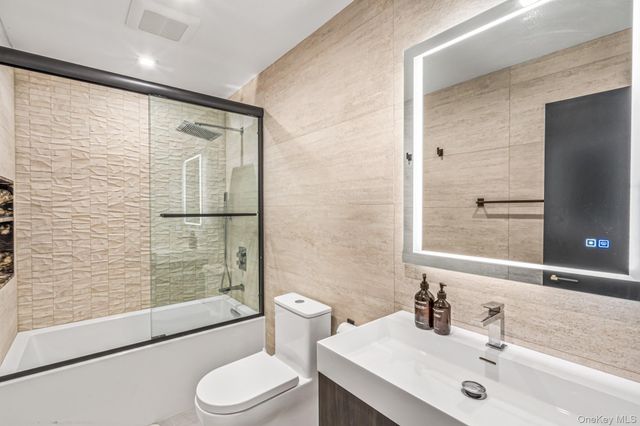 3000 Holiday Park Drive, Merrick, NY 11566