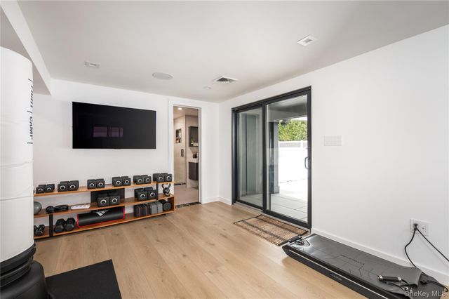 3000 Holiday Park Drive, Merrick, NY 11566