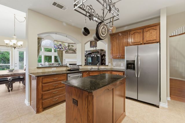 2703 Pottery Trail, Corinth, TX 76210