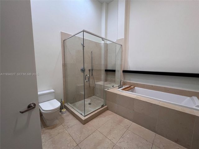 495 Brickell Ave 1501, Miami, FL 33131