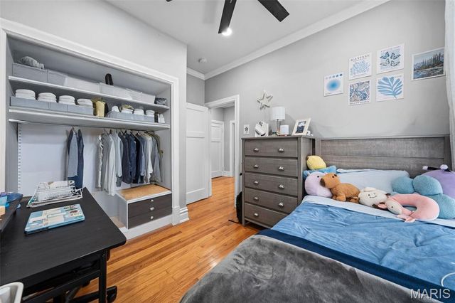 7110 Forsyth Boulevard, University City, MO 63105