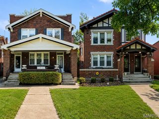 7110 Forsyth Boulevard, University City, MO 63105