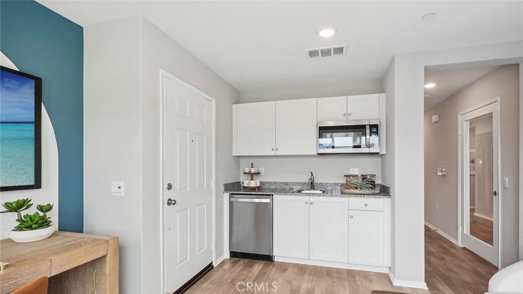 Image 20 of property listing at 482 Baneberry Place, San Jacinto, CA 92582