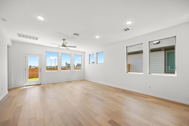 5621 Koshoa DR, Austin, TX 78754