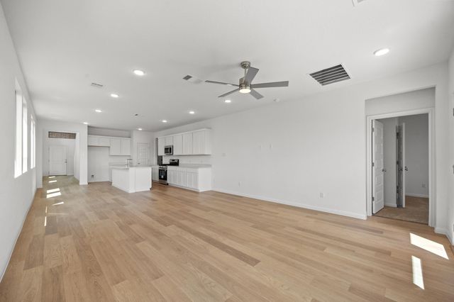 5621 Koshoa DR, Austin, TX 78754