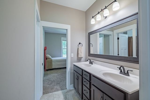 1022 Alameda Dr, Portland, TN 37148