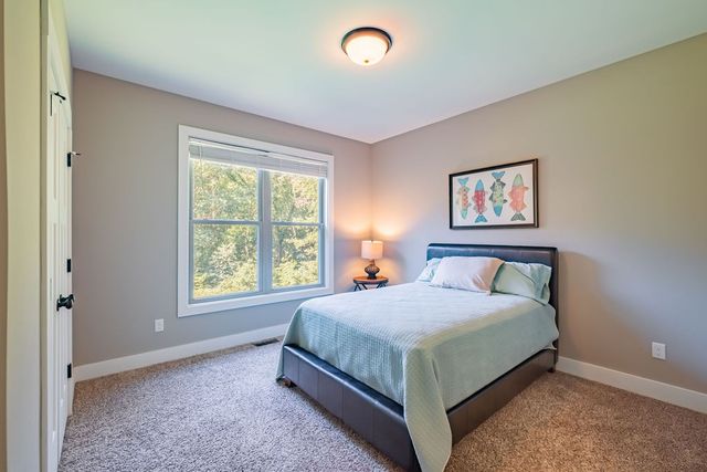 1022 Alameda Dr, Portland, TN 37148