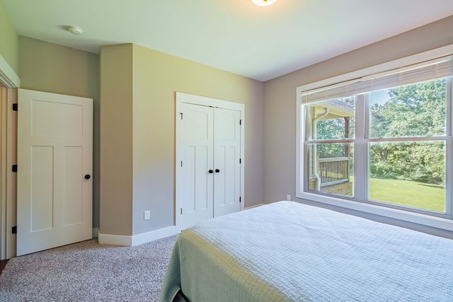 1022 Alameda Dr, Portland, TN 37148