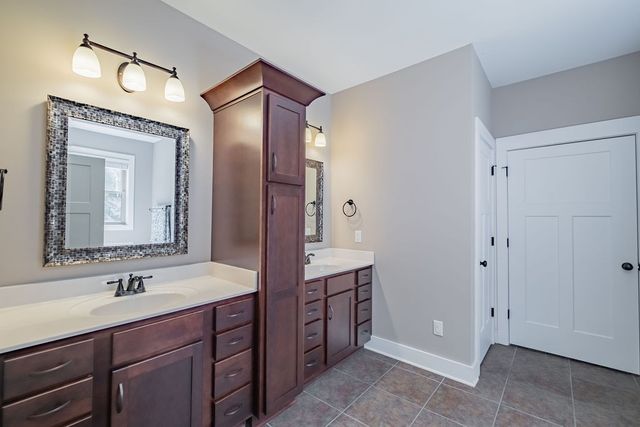 1022 Alameda Dr, Portland, TN 37148