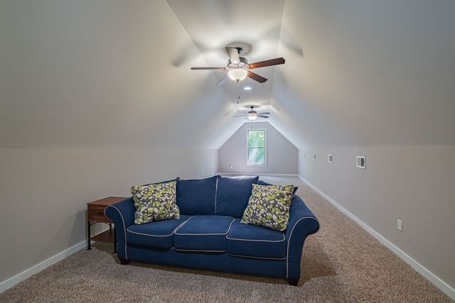 1022 Alameda Dr, Portland, TN 37148