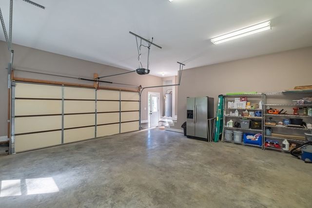 1022 Alameda Dr, Portland, TN 37148
