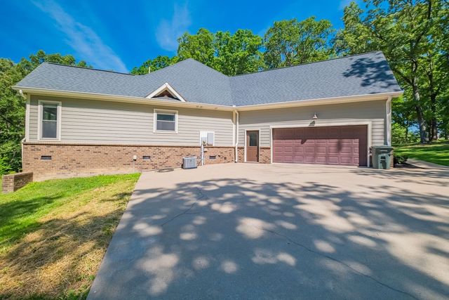 1022 Alameda Dr, Portland, TN 37148