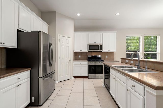 216 Cherry Laurel DR, Cedar Park, TX 78613
