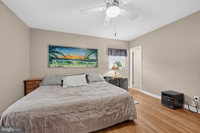 80 BRYANT RD, Turnersville, NJ 08012