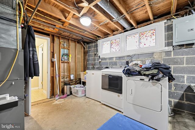 80 BRYANT RD, Turnersville, NJ 08012