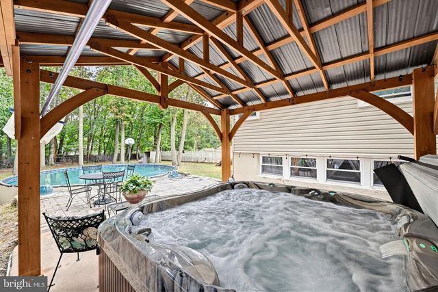 80 BRYANT RD, Turnersville, NJ 08012