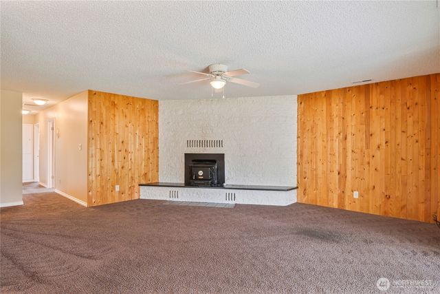 2251 Rose Place, Longview, WA 98632