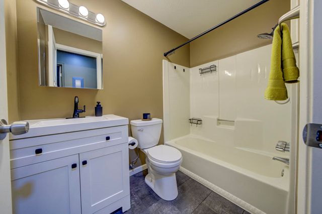 1021 Centre Street 11, Traverse City, MI 49686