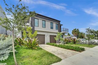 1101 NE 16th Ter TH#1, Fort Lauderdale, FL 33304