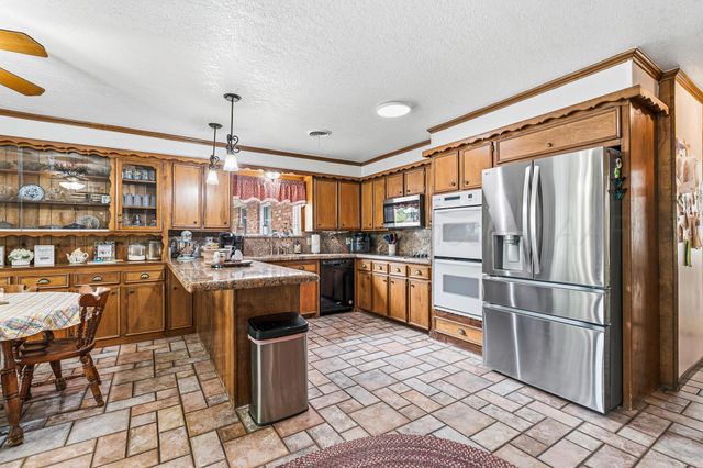 1404 CREEKMERE Drive, Canyon, TX 79015