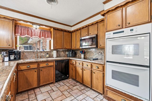 1404 CREEKMERE Drive, Canyon, TX 79015