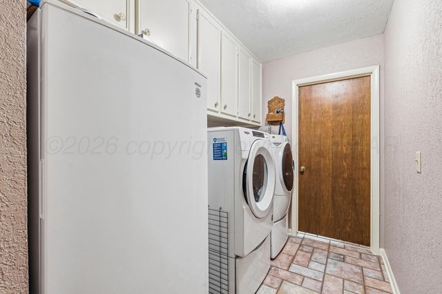 1404 CREEKMERE Drive, Canyon, TX 79015