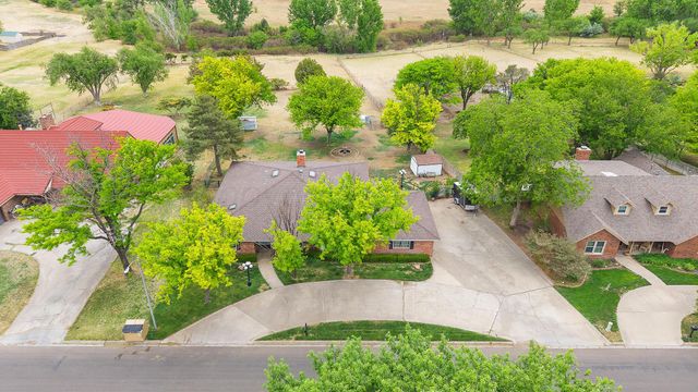 1404 CREEKMERE Drive, Canyon, TX 79015
