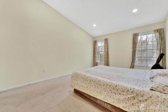 88 W Countryside Drive W, South Brunswick, NJ 08540
