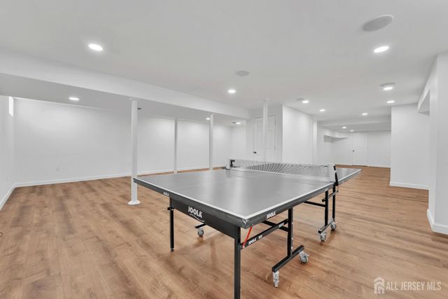 88 W Countryside Drive W, South Brunswick, NJ 08540