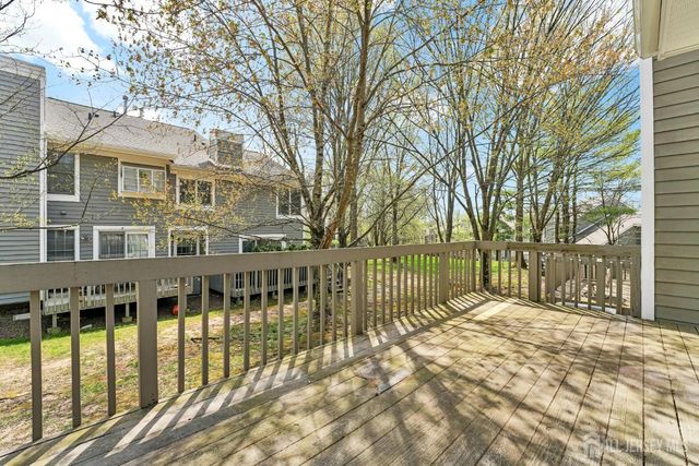 88 W Countryside Drive W, South Brunswick, NJ 08540