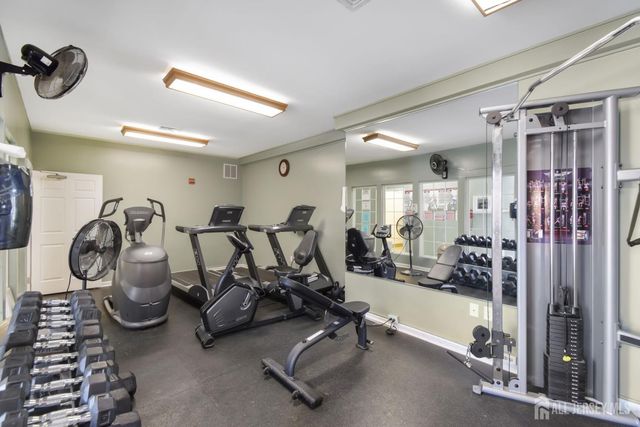 88 W Countryside Drive W, South Brunswick, NJ 08540