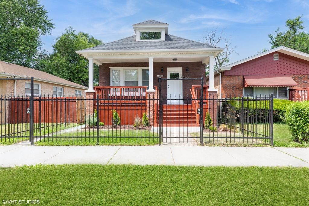 12330 S Perry Avenue, Chicago, IL 60628