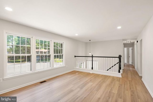 8803 HAYLOAD CT, Springfield, VA 22153