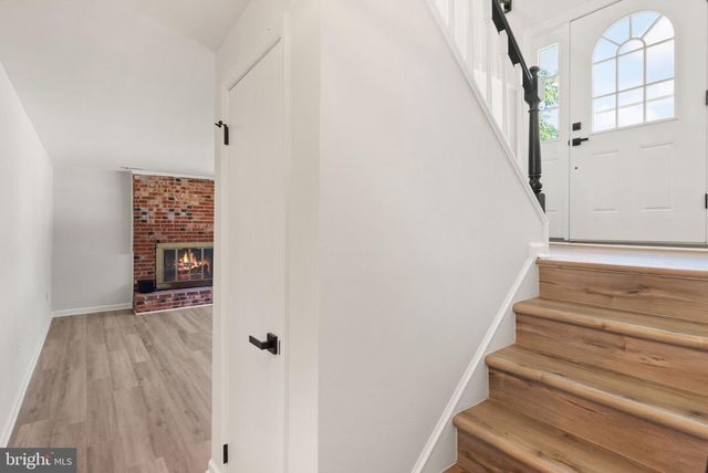 8803 HAYLOAD CT, Springfield, VA 22153